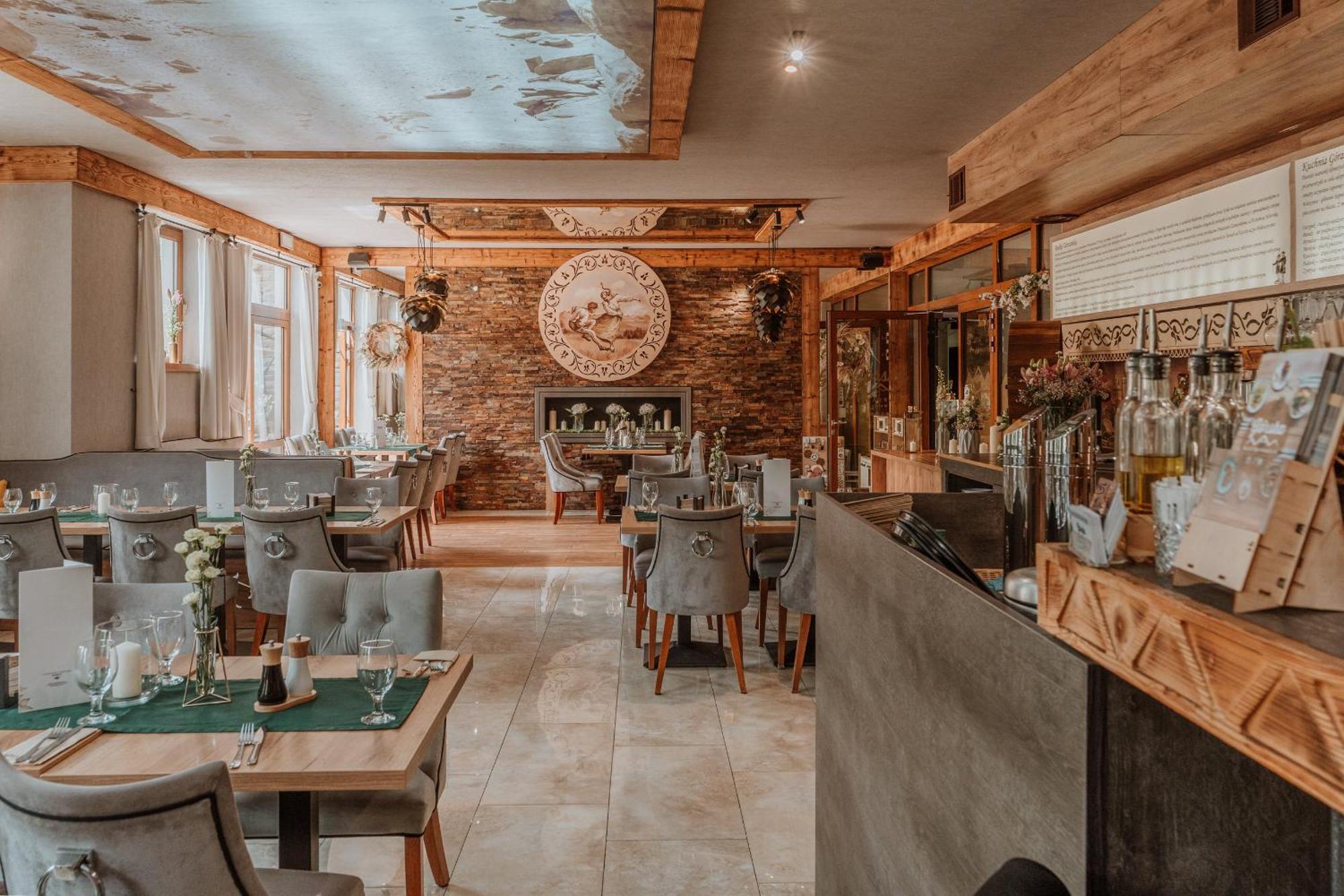 Aparthotel Goralski Spa & Restaurant Bialka Tatrzanska Ngoại thất bức ảnh